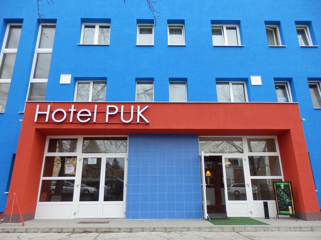 Hotel Puk Topoľčany المظهر الخارجي الصورة